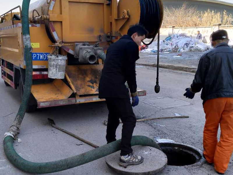 湖里区穆厝马桶管道疏通 水管漏水维修安装